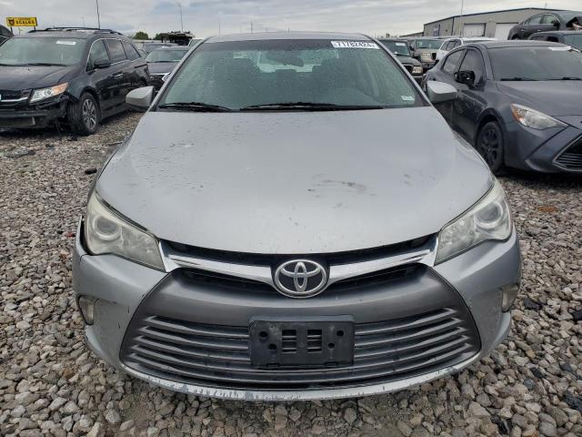 4T4BF1FK6FR510779 - 2015 TOYOTA CAMRY LE SILVER photo 5