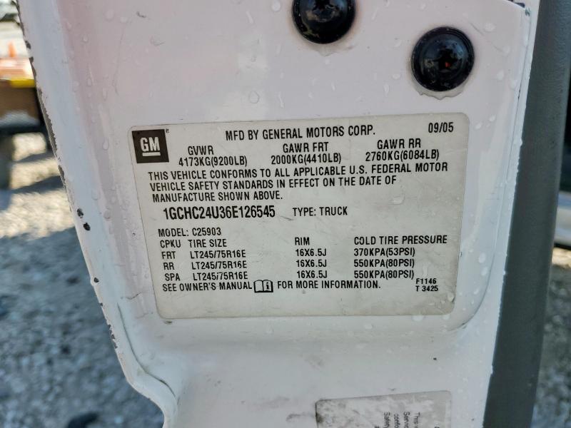 1GCHC24U36E126545 - 2006 CHEVROLET SILVERADO C2500 HEAVY DUTY WHITE photo 13