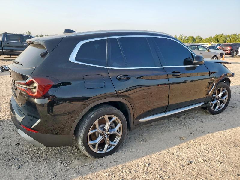 5UX43DP08R9W77732 - 2024 BMW X3 SDRIVE30I BLACK photo 3