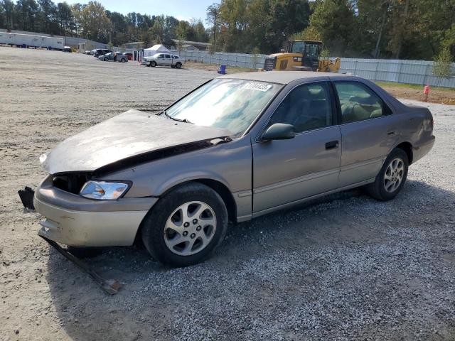 1999 TOYOTA CAMRY LE, 