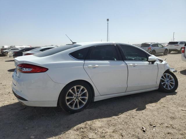 3FA6P0H79HR105211 - 2017 FORD FUSION SE WHITE photo 3