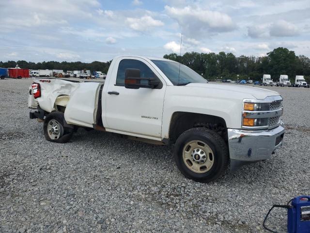 1GC0KREG9KF272390 - 2019 CHEVROLET SILVERADO K2500 HEAVY DUTY WHITE photo 4