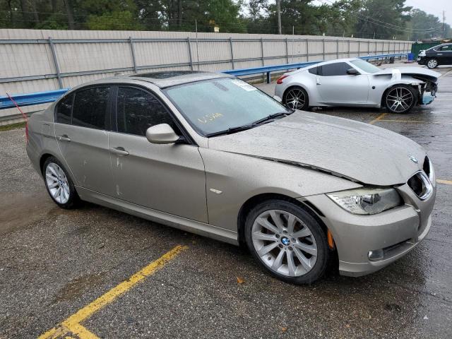 WBAPH7C50BE131360 - 2011 BMW 328 I GRAY photo 4