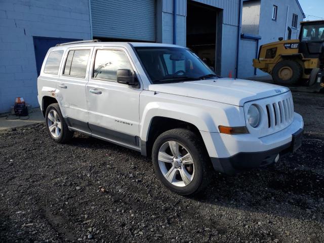 1C4NJRFB6CD625645 - 2012 JEEP PATRIOT LATITUDE WHITE photo 4