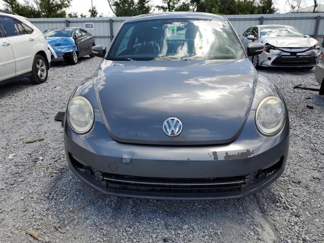 3VWJX7AT2DM606854 - 2013 VOLKSWAGEN BEETLE Boz foto 5