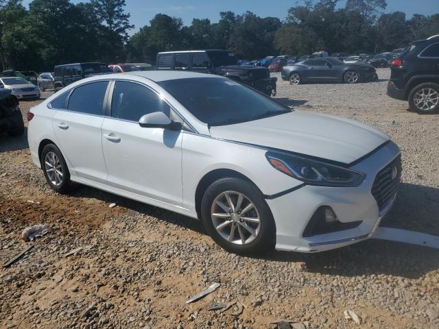 5NPE24AF5JH616078 - 2018 HYUNDAI SONATA SE WHITE photo 4