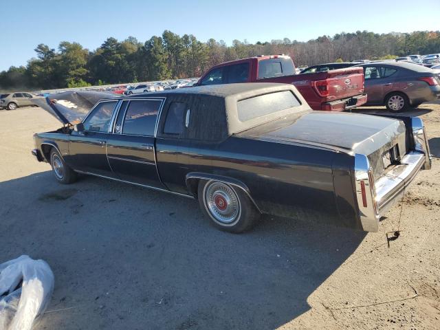 1G6AF2396C9169709 - 1982 CADILLAC FLEETWOOD CHASSIS BLACK photo 2