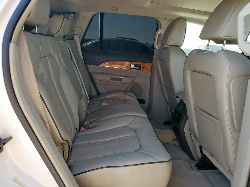 2LMDJ6JK3CBL02578 - 2012 LINCOLN MKX WHITE photo 11