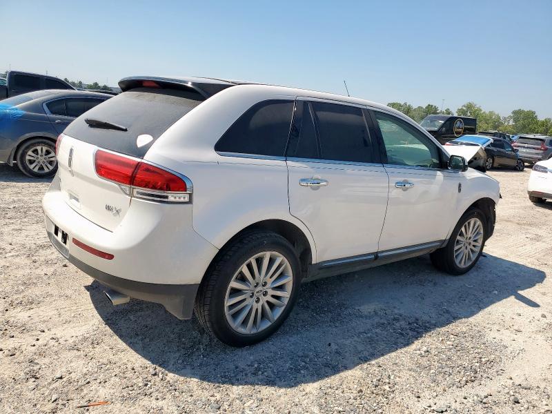 2LMDJ6JK3CBL02578 - 2012 LINCOLN MKX WHITE photo 3