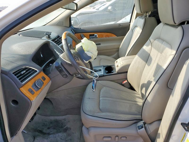 2LMDJ6JK3CBL02578 - 2012 LINCOLN MKX WHITE photo 7