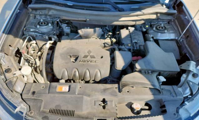 JA4AD3A33KZ050144 - 2019 MITSUBISHI OUTLANDER SE GRAY photo 11