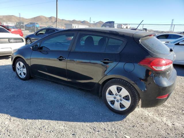 KNAFK5A81G5648334 - 2016 KIA FORTE LX BLACK photo 2