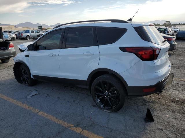 1FMCU0GD8KUA20353 - 2019 FORD ESCAPE SE WHITE photo 2