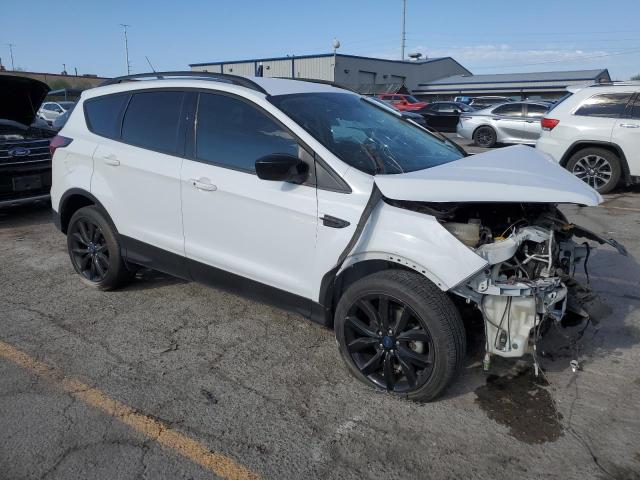 1FMCU0GD8KUA20353 - 2019 FORD ESCAPE SE WHITE photo 4
