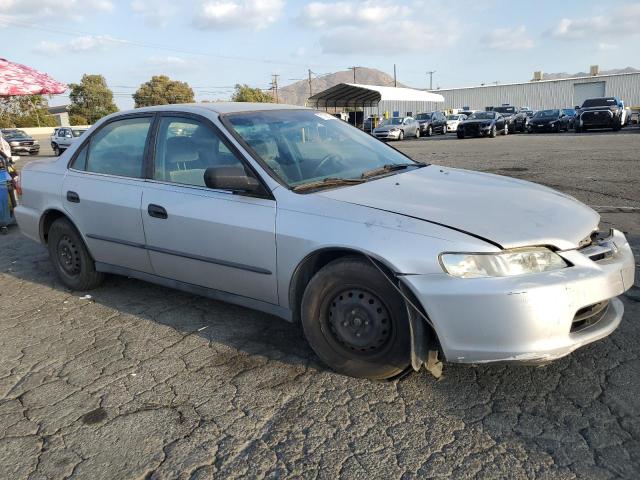 1HGCF8642WA254124 - 1998 HONDA ACCORD DX SILVER photo 4