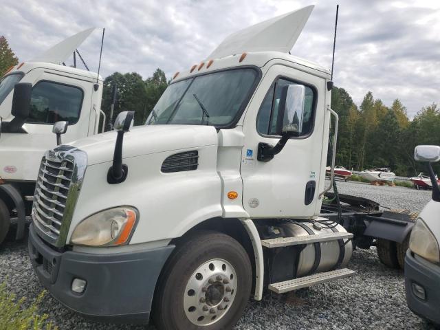 1FUBGADV6JLJS1544 - 2018 FREIGHTLINER CASCADIA 1 Blanc photo 2