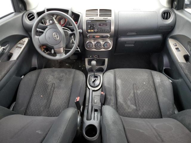 JTKKUPB49D1033951 - 2013 TOYOTA SCION XD WHITE photo 8