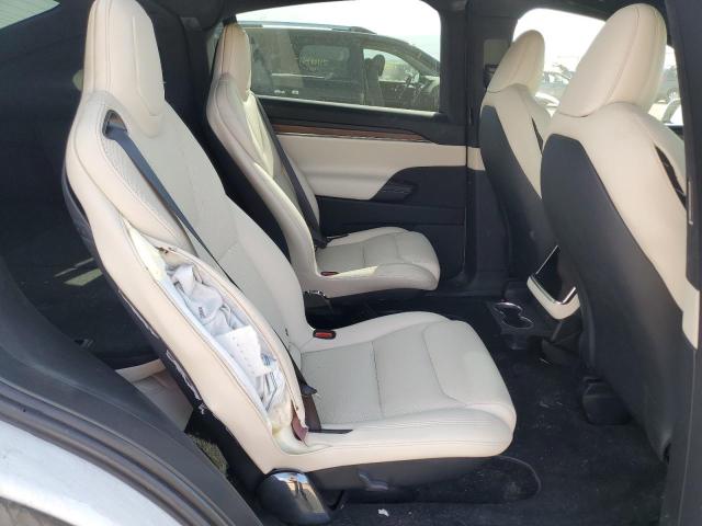 7SAXCBE50NF364856 - 2022 TESLA MODEL X 白色 照片 11