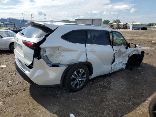 5TDGZRBH7MS525717 - 2021 TOYOTA HIGHLANDER XLE Սպիտակ լուսանկար 3
