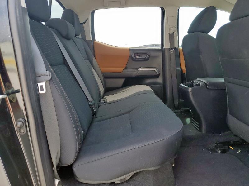 3TMAZ5CN5JM072731 - 2018 TOYOTA TACOMA DOUBLE CAB BLACK photo 10