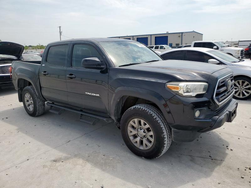 3TMAZ5CN5JM072731 - 2018 TOYOTA TACOMA DOUBLE CAB BLACK photo 4