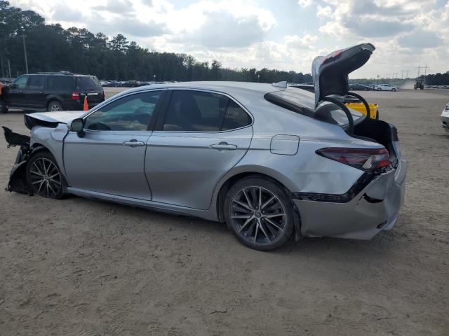 4T1T11AK5RU897835 - 2024 TOYOTA CAMRY SE NIGHT SHADE SILVER photo 2