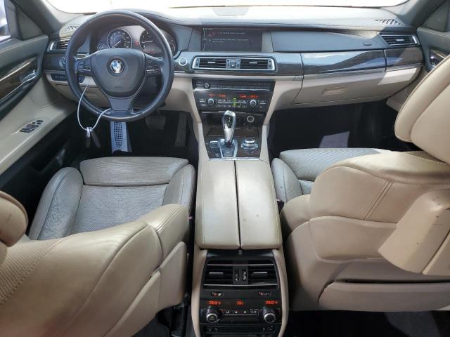 WBAKA8C54BCY36534 - 2011 BMW 750 I WHITE photo 8