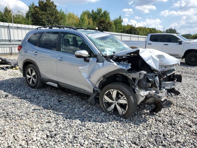 JF2SKAWC2KH542457 - 2019 SUBARU FORESTER TOURING Серебристый фото 4