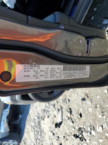 3C4NJDBB0JT400458 - 2018 JEEP COMPASS LATITUDE Gris photo 13