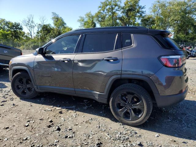 3C4NJDBB0JT400458 - 2018 JEEP COMPASS LATITUDE Gris photo 2