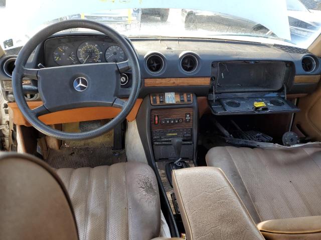 WDBAB33AXDB033441 - 1983 MERCEDES-BENZ 300 DT WHITE photo 8