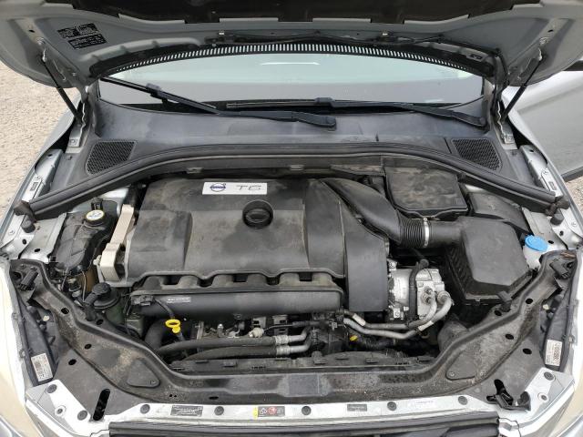 YV4902DZ4D2413882 - 2013 VOLVO XC60 T6 SILVER photo 12