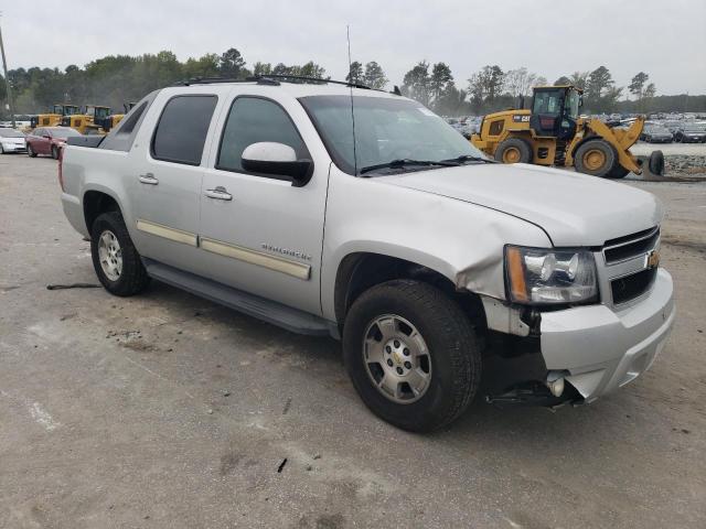 3GNNCFE05AG131888 - 2010 CHEVROLET AVALANCHE LT SILVER photo 4