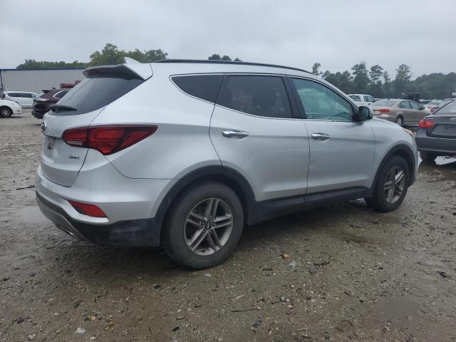 5XYZU3LB0HG401287 - 2017 HYUNDAI SANTA FE S Silber Foto 3