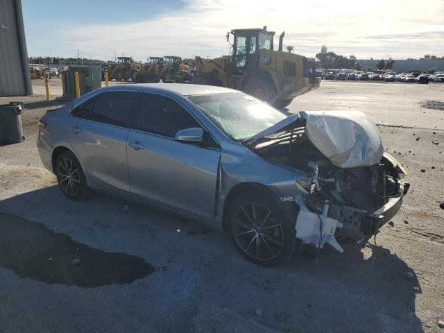 4T1BF1FK7FU017249 - 2015 TOYOTA CAMRY LE SILVER photo 4