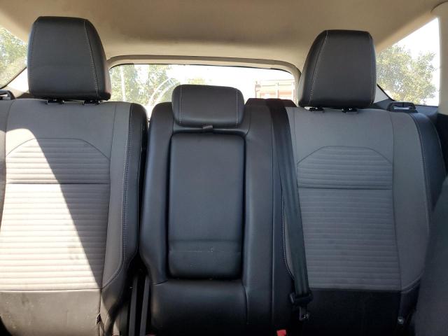 1FMCU0GD3HUC17620 - 2017 FORD ESCAPE SE წითელი ფოტო 10