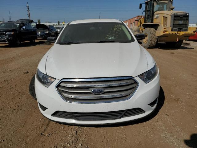 1FAHP2D80HG128872 - 2017 FORD TAURUS SE WHITE photo 5