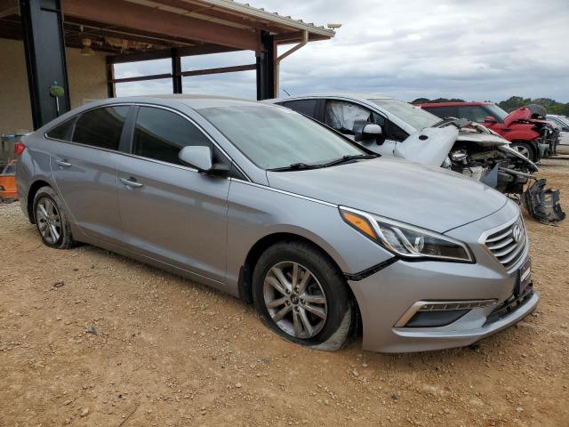 5NPE24AF5FH205240 - 2015 HYUNDAI SONATA SE SILVER photo 4