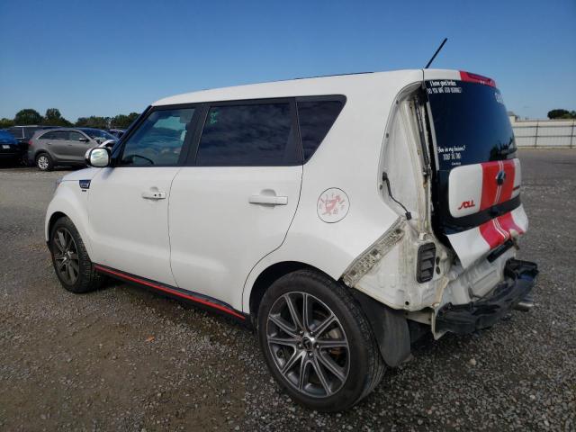 KNDJX3AA8J7522473 - 2018 KIA SOUL ! WHITE photo 2