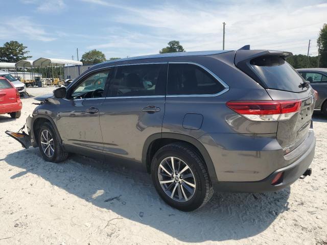 5TDKZRFH0KS555367 - 2019 TOYOTA HIGHLANDER SE 灰色 照片 2