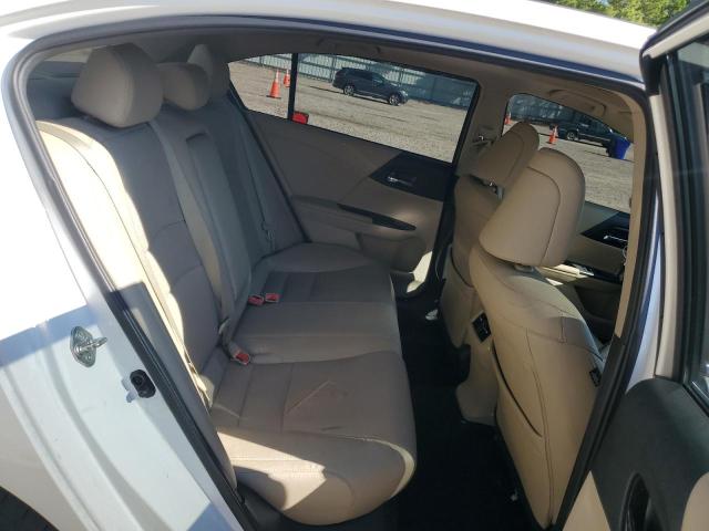 1HGCR3F84FA024663 - 2015 HONDA ACCORD EXL WHITE photo 10