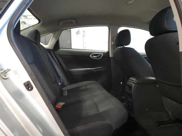 3N1AB7AP2KY235983 - 2019 NISSAN SENTRA S 银色 照片 10