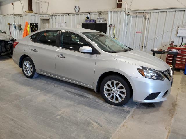 3N1AB7AP2KY235983 - 2019 NISSAN SENTRA S 银色 照片 4