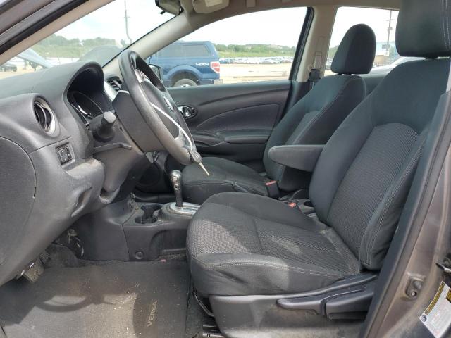 3N1CN7AP3KL841094 - 2019 NISSAN VERSA S 灰色 照片 7