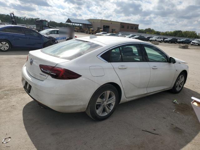 W04GL6SX4J1146202 - 2018 BUICK REGAL PREFERRED WHITE photo 3