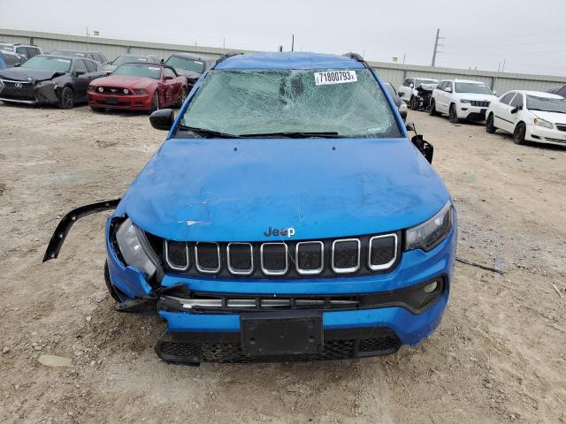 3C4NJCBB4NT235224 - 2022 JEEP COMPASS LATITUDE BLUE photo 5