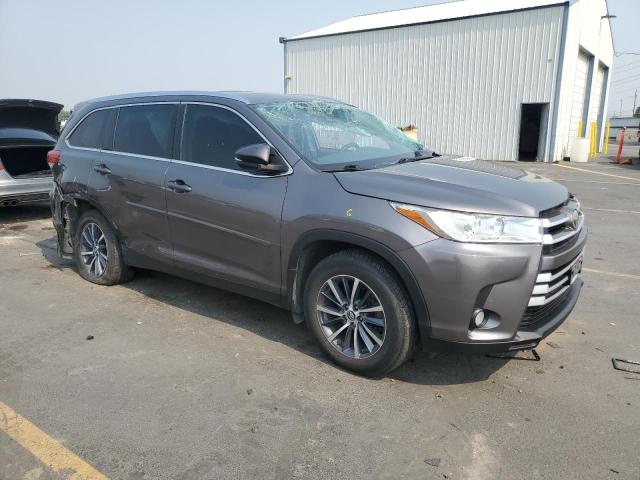 5TDJZRFH1KS933482 - 2019 TOYOTA HIGHLANDER SE GRAY photo 4