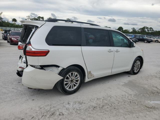 5TDYK3DC8GS720138 - 2016 TOYOTA SIENNA XLE WHITE photo 3