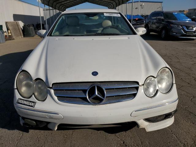 WDBTJ75J74F075669 - 2004 MERCEDES-BENZ CLK 500 WHITE photo 5