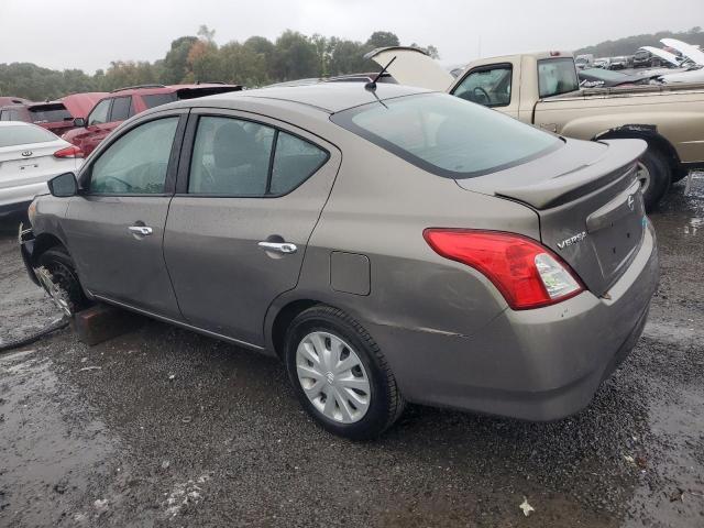 3N1CN7AP1FL842458 - 2015 NISSAN VERSA S GRAY photo 2